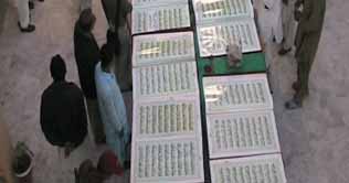Worlds heaviest Quran put on display in Khairpur